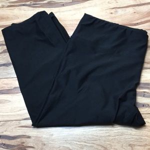 ✨Black Capri Length Leggings✨